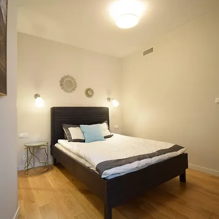 Angel Wawel By Dasilva Apartman *